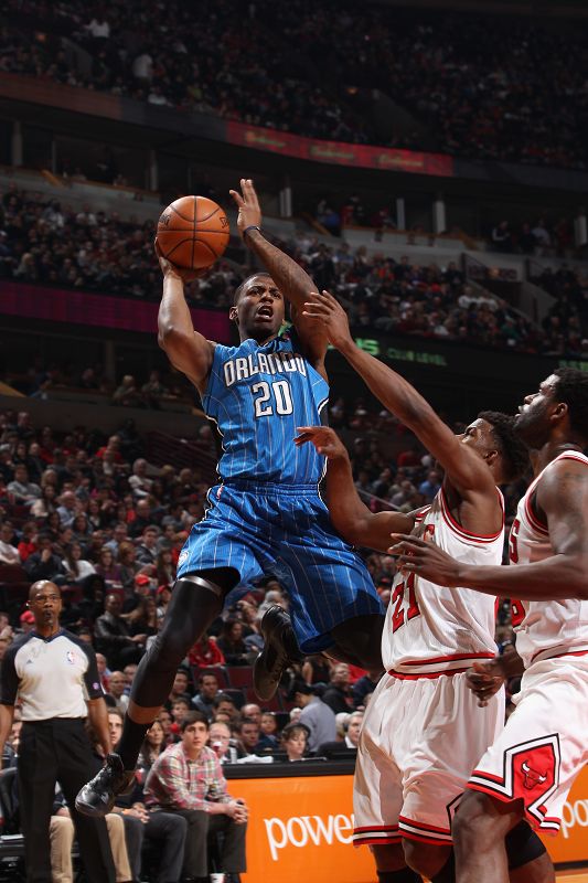 率上略占优 率上略占优